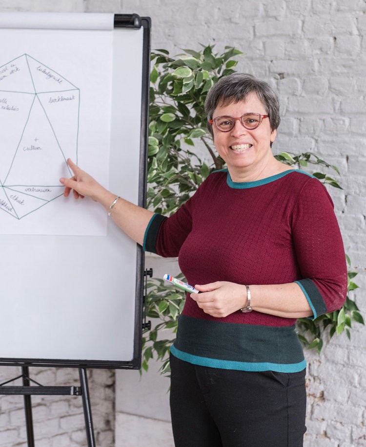 Karin Debbaut geeft training aan leidinggevenden